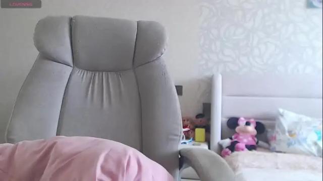 Image 6 of pureshinemarina Stream on Chaturbate on 1 month ago
