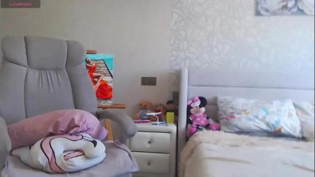 Image 11 of pureshinemarina Stream on Chaturbate on 1 month ago