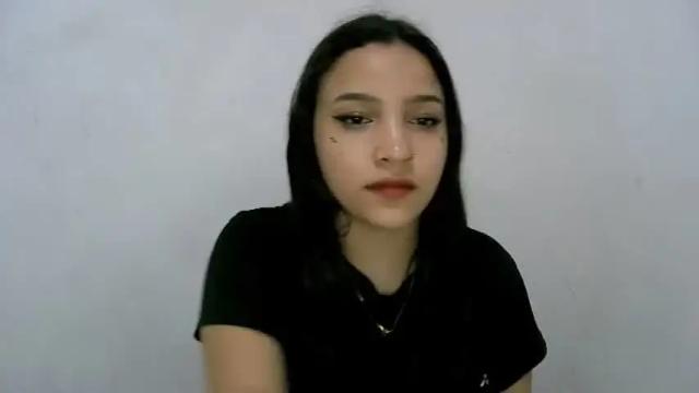 Image 4 of purple_23 Stream on Chaturbate on 17 months ago