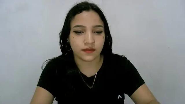 Image 6 of purple_23 Stream on Chaturbate on 17 months ago