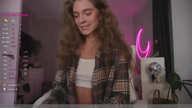 Image 4 of purple_baby Stream on Chaturbate on 25 months ago