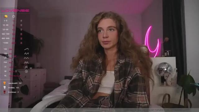 Image 6 of purple_baby Stream on Chaturbate on 25 months ago