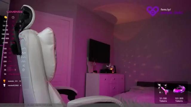 Image 8 of purple_baby Stream on Chaturbate on 21 months ago