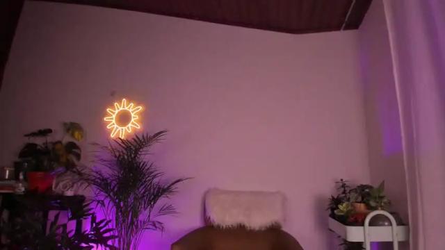Image 6 of purple_opal Stream on Chaturbate on 13 months ago
