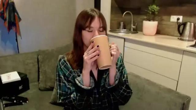 Image 4 of purr_meow Stream on Chaturbate on 19 months ago