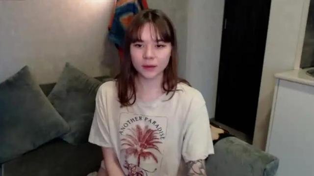 Image 4 of purr_meow Stream on Chaturbate on 19 months ago