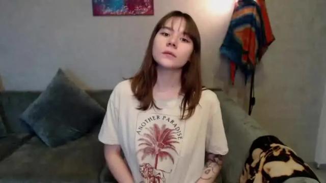 Image 8 of purr_meow Stream on Chaturbate on 19 months ago