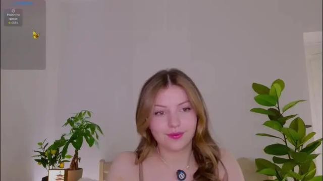 Image 3 of pusichka_ Stream on Chaturbate on 1 month ago