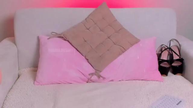 Image 2 of pussylovekate Stream on Chaturbate on 3 months ago