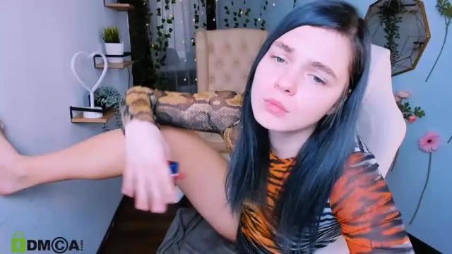Thumbnail 1, pussysaurus_'s Stream at Chaturbate, 13 months ago