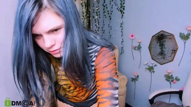 Image 3 of pussysaurus_ Stream on Chaturbate on 13 months ago