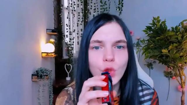 Image 7 of pussysaurus_ Stream on Chaturbate on 13 months ago