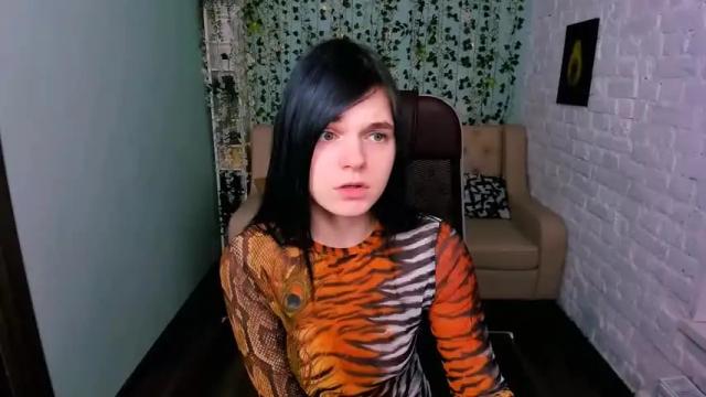 Image 6 of pussysaurus_ Stream on Chaturbate on 13 months ago