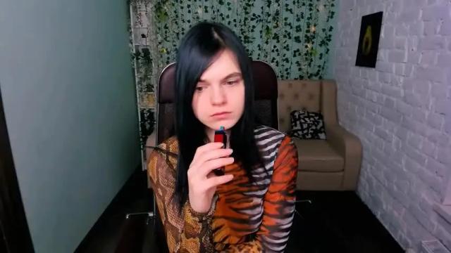 Image 8 of pussysaurus_ Stream on Chaturbate on 13 months ago