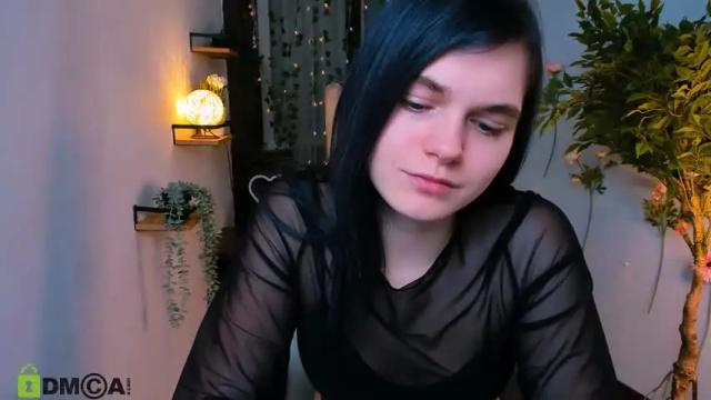 Image 12 of pussysaurus_ Stream on Chaturbate on 13 months ago