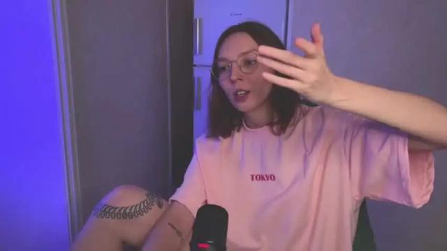 Image 10 of pyramid_song Stream on Chaturbate on 13 months ago