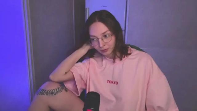 Image 6 of pyramid_song Stream on Chaturbate on 13 months ago