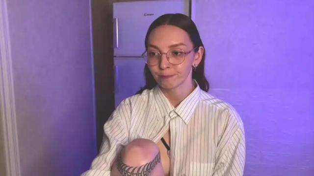 Image 12 of pyramid_song Stream on Chaturbate on 13 months ago