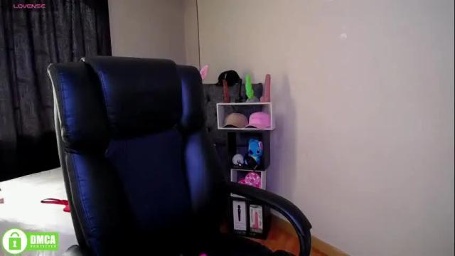 Image 10 of qadesh_boix Stream on Chaturbate on 28 days ago