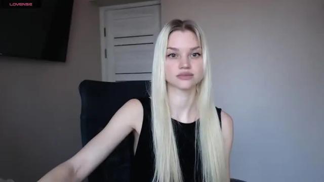 Thumbnail 1, qeeensgambit's Stream at Chaturbate, 14 months ago