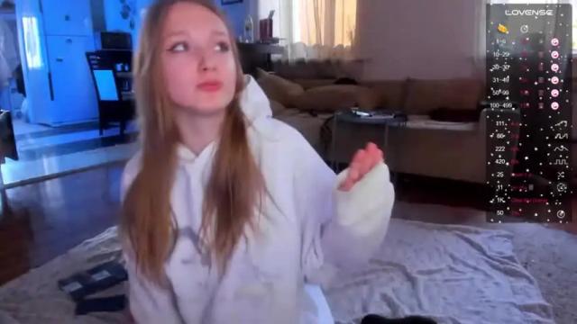 Image 8 of qonstantlyhorny Stream on Chaturbate on 20 months ago