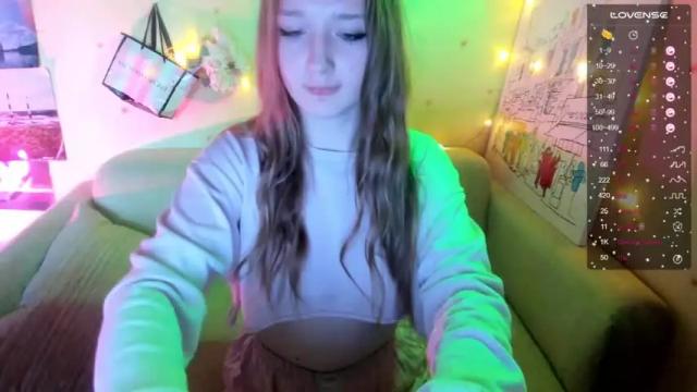 Image 3 of qonstantlyhorny Stream on Chaturbate on 24 months ago