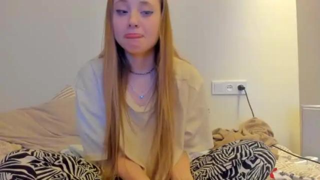 Image 12 of qtiee Stream on Chaturbate on 15 months ago
