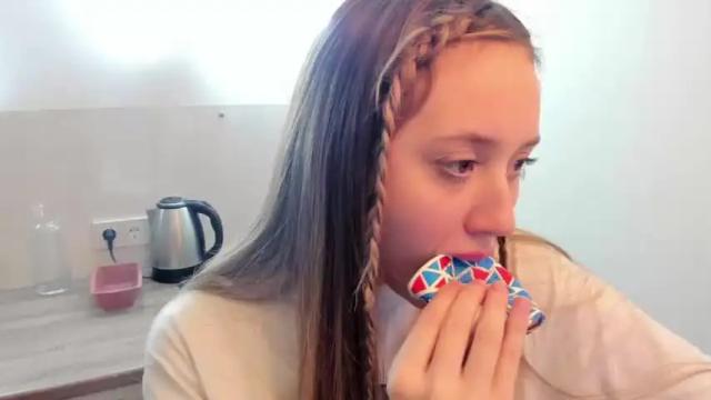 Thumbnail 1, qtiee's Stream at Chaturbate, 14 months ago