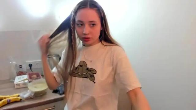 Image 7 of qtiee Stream on Chaturbate on 14 months ago