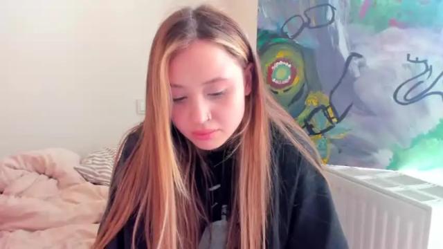 Image 7 of qtiee Stream on Chaturbate on 14 months ago