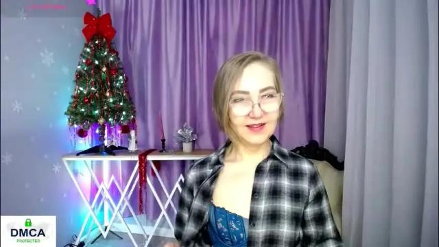 Image 7 of queen_a_n_i Stream on Chaturbate on 13 days ago