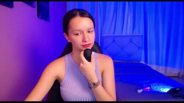 Image 2 of queen_andromeda Stream on Chaturbate on 15 months ago