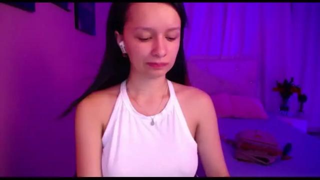 Image 11 of queen_andromeda Stream on Chaturbate on 15 months ago
