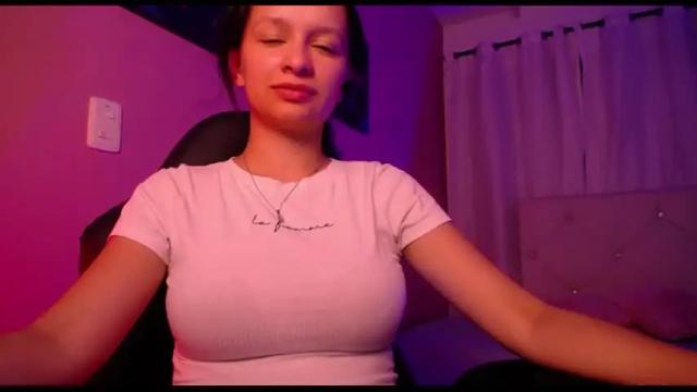 Image 10 of queen_andromeda Stream on Chaturbate on 14 months ago