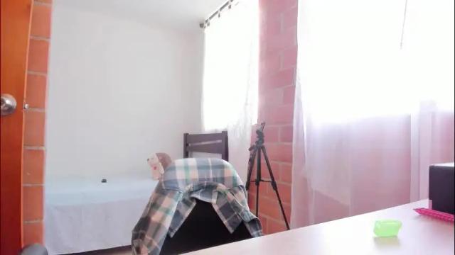 Image 10 of queen_andromeda Stream on Chaturbate on 2 months ago