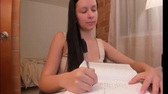 Image 10 of queen_andromeda Stream on Chaturbate on 2 months ago