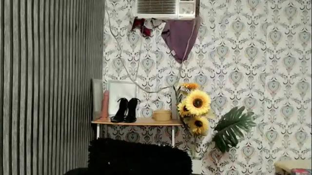 Image 6 of queen_elicktra Stream on Chaturbate on 1 month ago