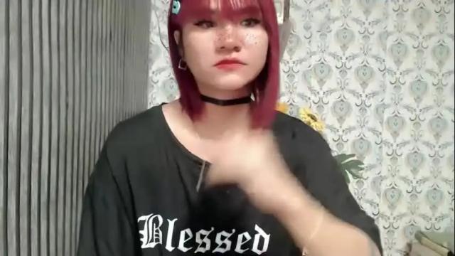 Image 2 of queen_elicktra Stream on Chaturbate on 4 days ago