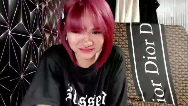 Image 11 of queen_elicktra Stream on Chaturbate on 29 days ago