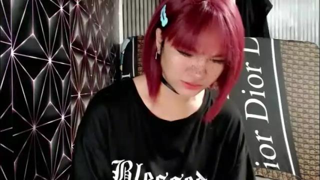 Image 3 of queen_elicktra Stream on Chaturbate on 8 days ago