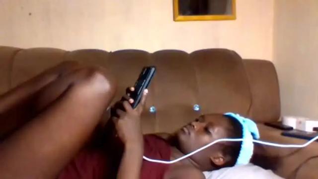 Image 2 of queen_isabellah Stream on Chaturbate on 12 months ago