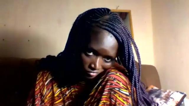 Image 8 of queen_isabellah Stream on Chaturbate on 12 months ago