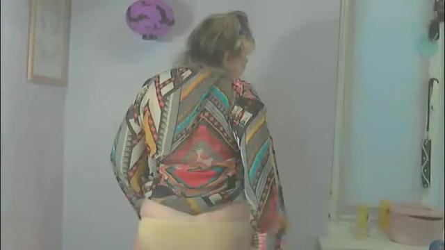 Image 2 of queen_jane8 Stream on Chaturbate on 2 months ago