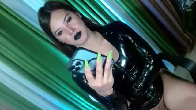 Image 8 of queen_kendalx19 Stream on Chaturbate on 1 month ago