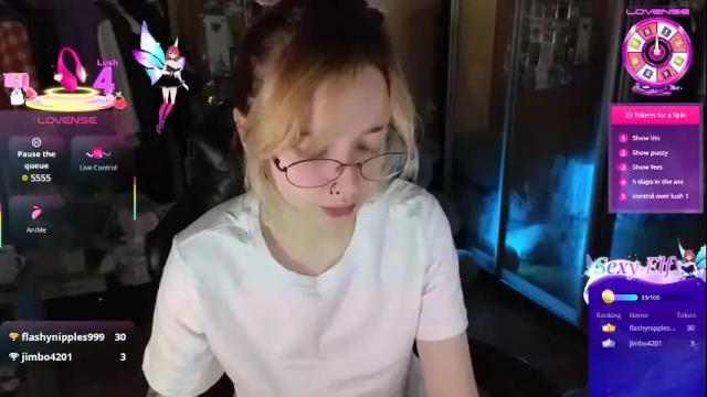 Image 4 of queen_kitty1818 Stream on Chaturbate on 12 days ago