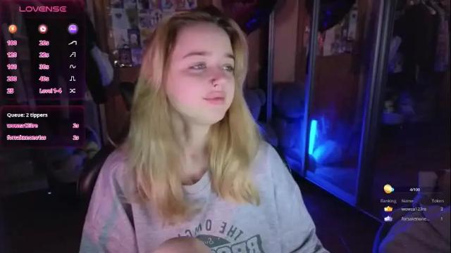 Image 4 of queen_kitty1818 Stream on Chaturbate on 1 day ago