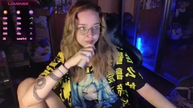 Image 4 of queen_kitty1818 Stream on Chaturbate on 1 month ago