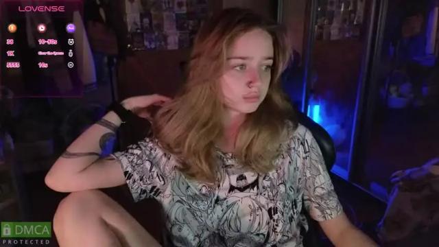 Image 7 of queen_kitty1818 Stream on Chaturbate on 1 month ago
