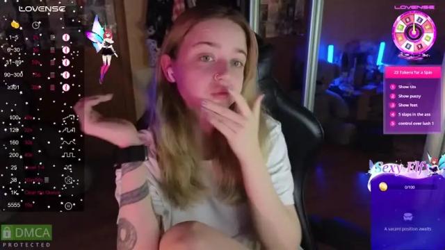 Image 2 of queen_kitty1818 Stream on Chaturbate on 25 days ago