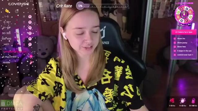 Image 6 of queen_kitty1818 Stream on Chaturbate on 19 days ago